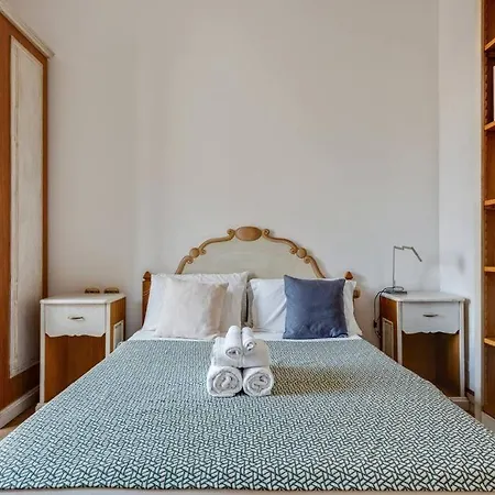 Easylife - Classic And Spacious Apt In Garibaldi شقة